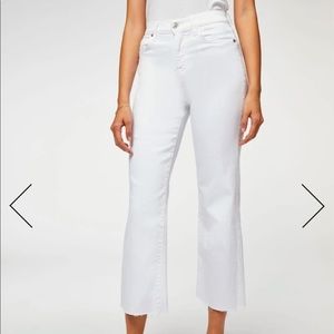 7 for all Mankind. White cropped jeans. Size 29